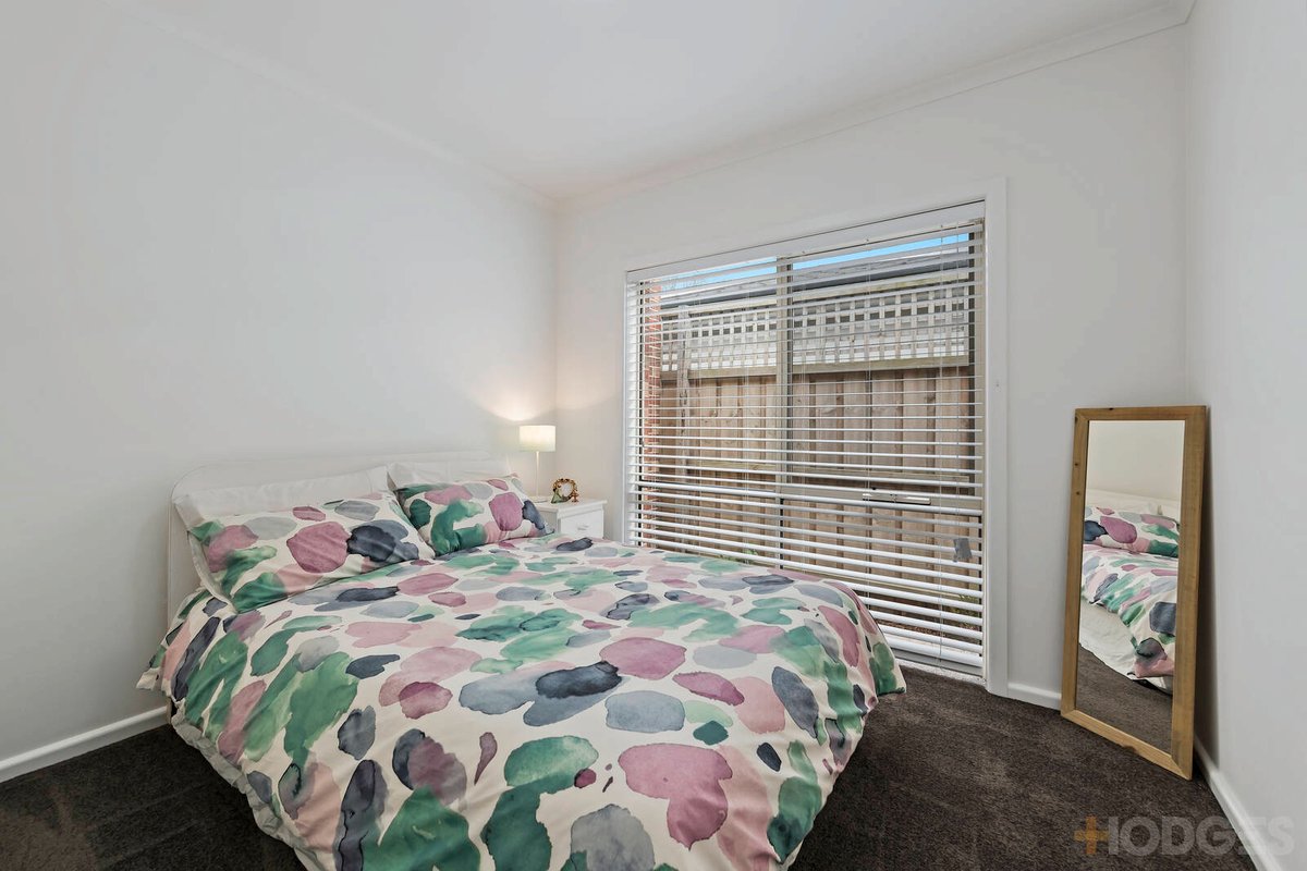 2 / 5 Biscop Road Moorabbin - Residential for sale