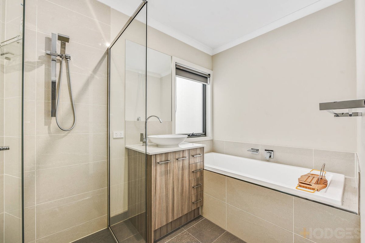 25 Brittle Gum Road Cranbourne East - Residential for sale