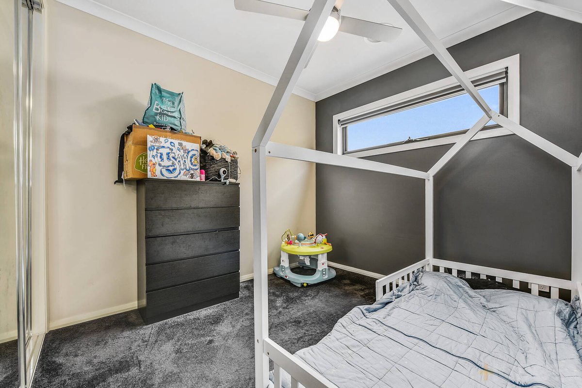 25 Brittle Gum Road Cranbourne East - Residential for sale
