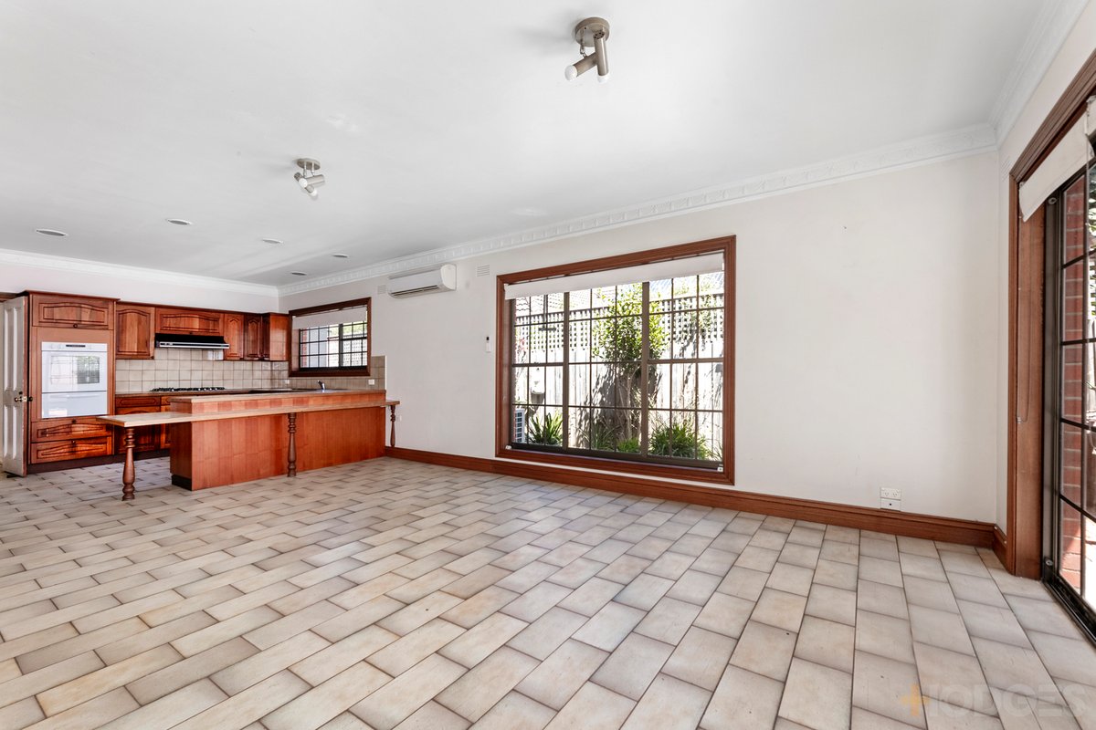 25 Cochrane Street Brighton - Residential for sale