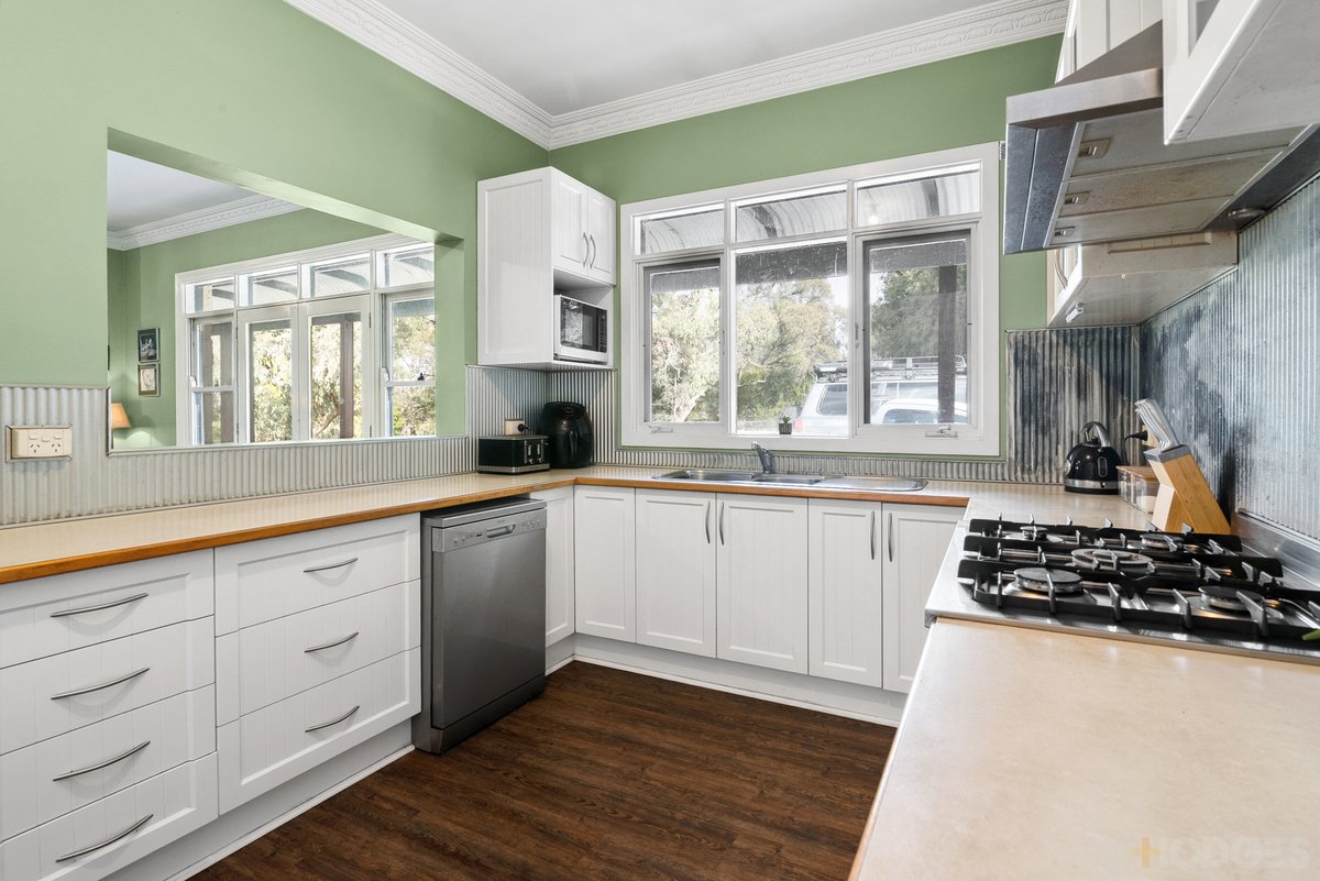 25 Diggings Road Willowmavin - Residential for sale