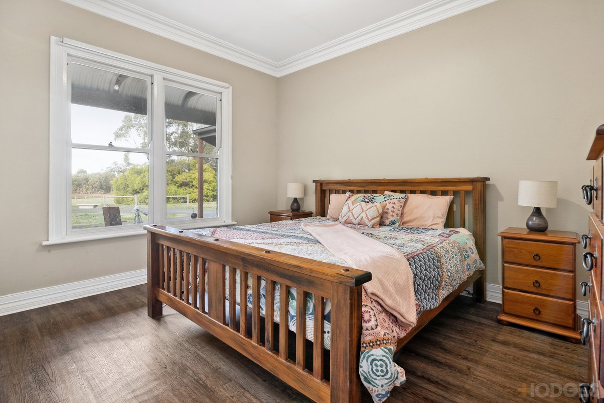 25 Diggings Road Willowmavin - Residential for sale