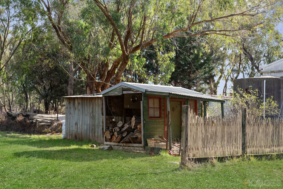 25 Diggings Road Willowmavin - Residential for sale