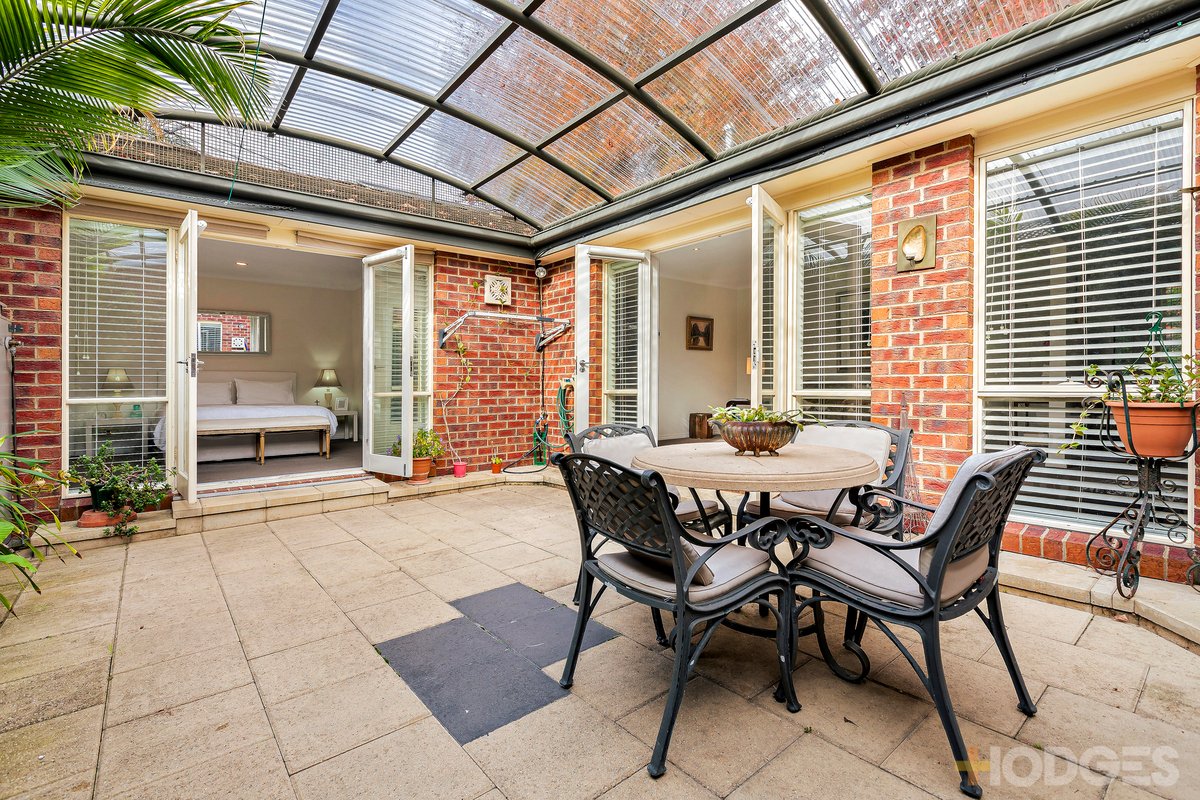 2 / 5 Edinburgh Street Hampton - Residential for sale
