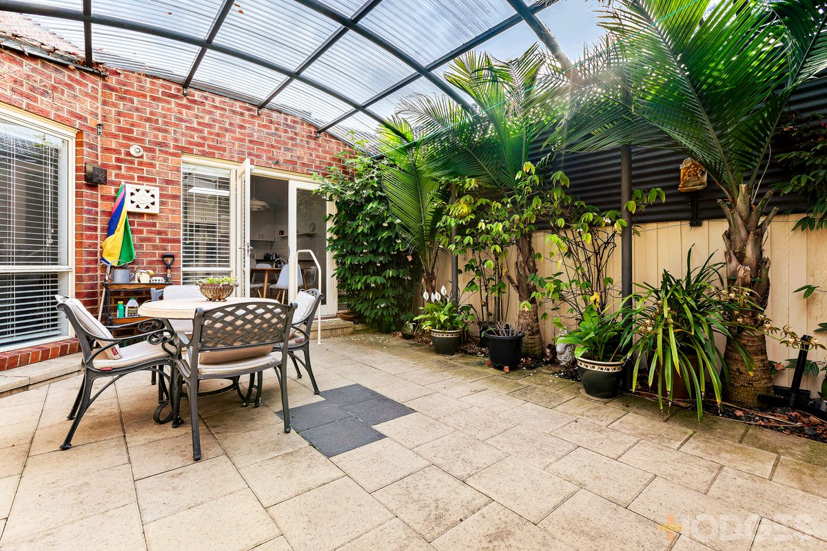 2 / 5 Edinburgh Street Hampton - Residential for sale