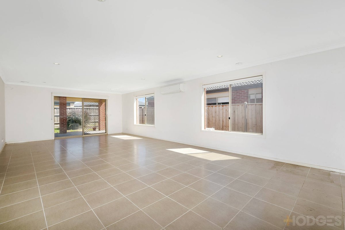 25 Glenelg Street Clyde North - Residential for sale