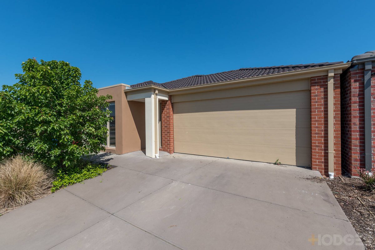 25 Glenelg Street Clyde North - Residential for sale
