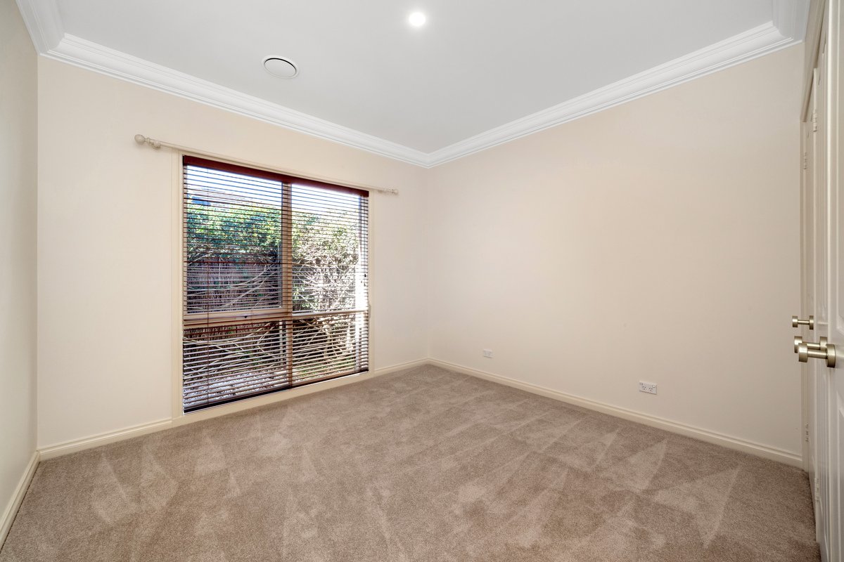 2 / 5 Hastings Street HAMPTON - Residential for lease