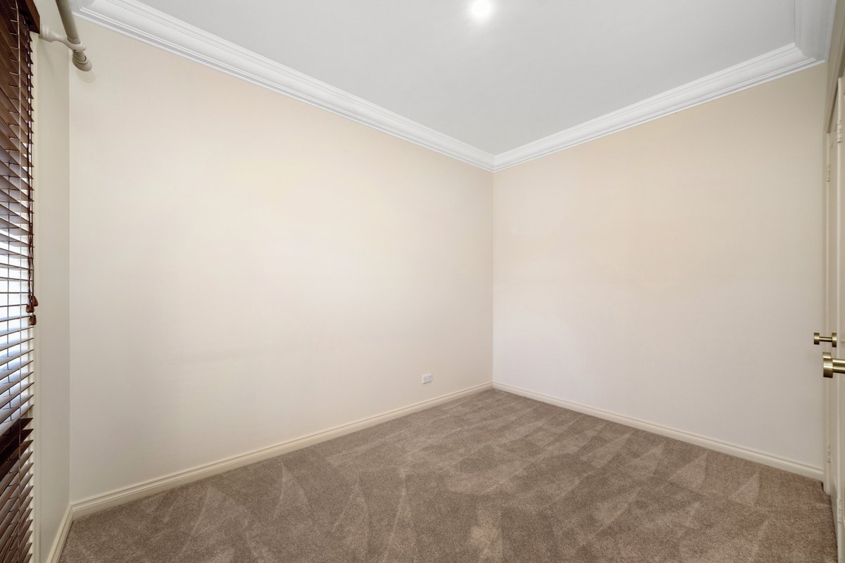 2 / 5 Hastings Street HAMPTON - Residential for lease