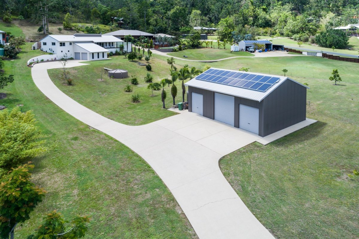 25 Kookaburra Drive, CANNON VALLEY QLD 4800