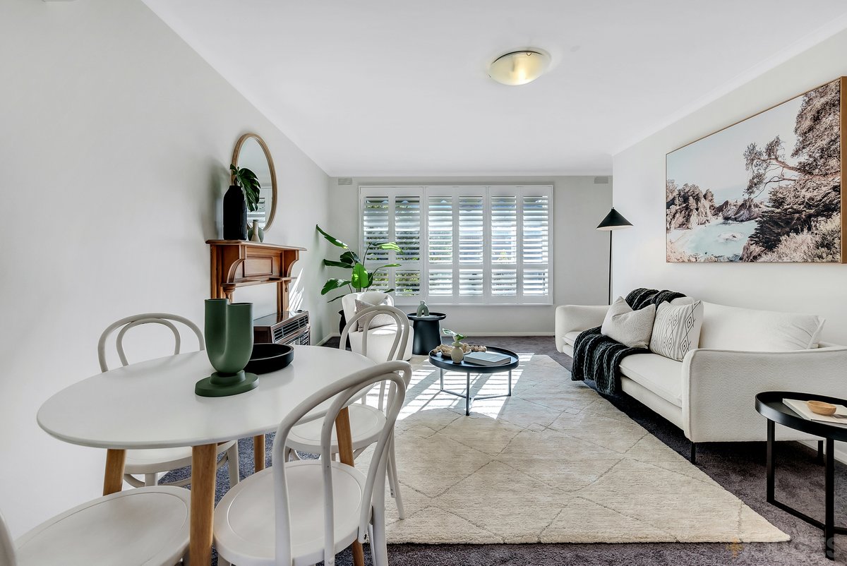 2 / 5 Levanto Street Mentone - Residential for sale
