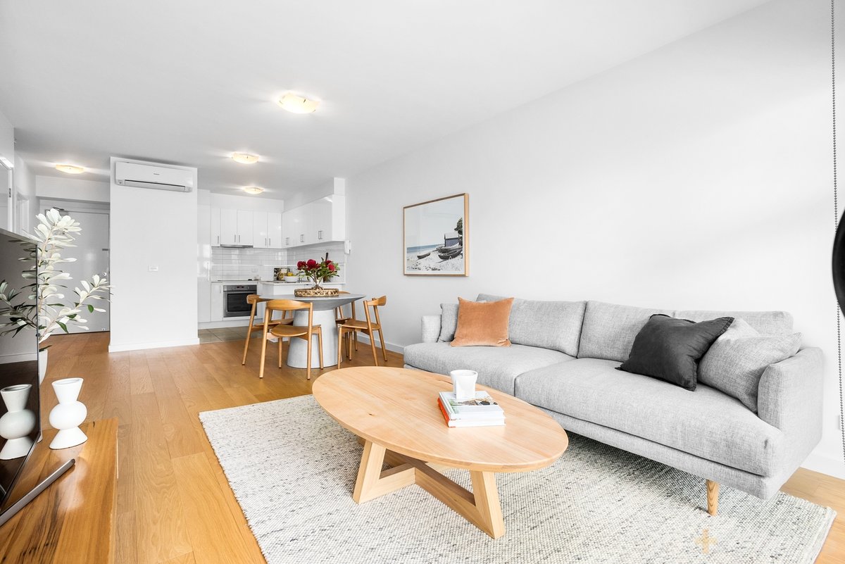 2 / 5 Maury Road Chelsea - Residential for sale