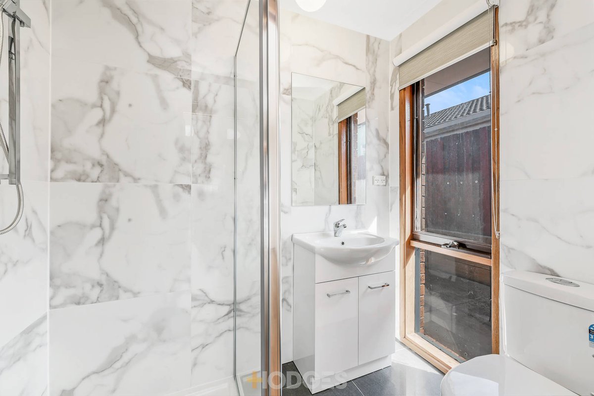 25 Paras Drive Carrum Downs - Residential for sale