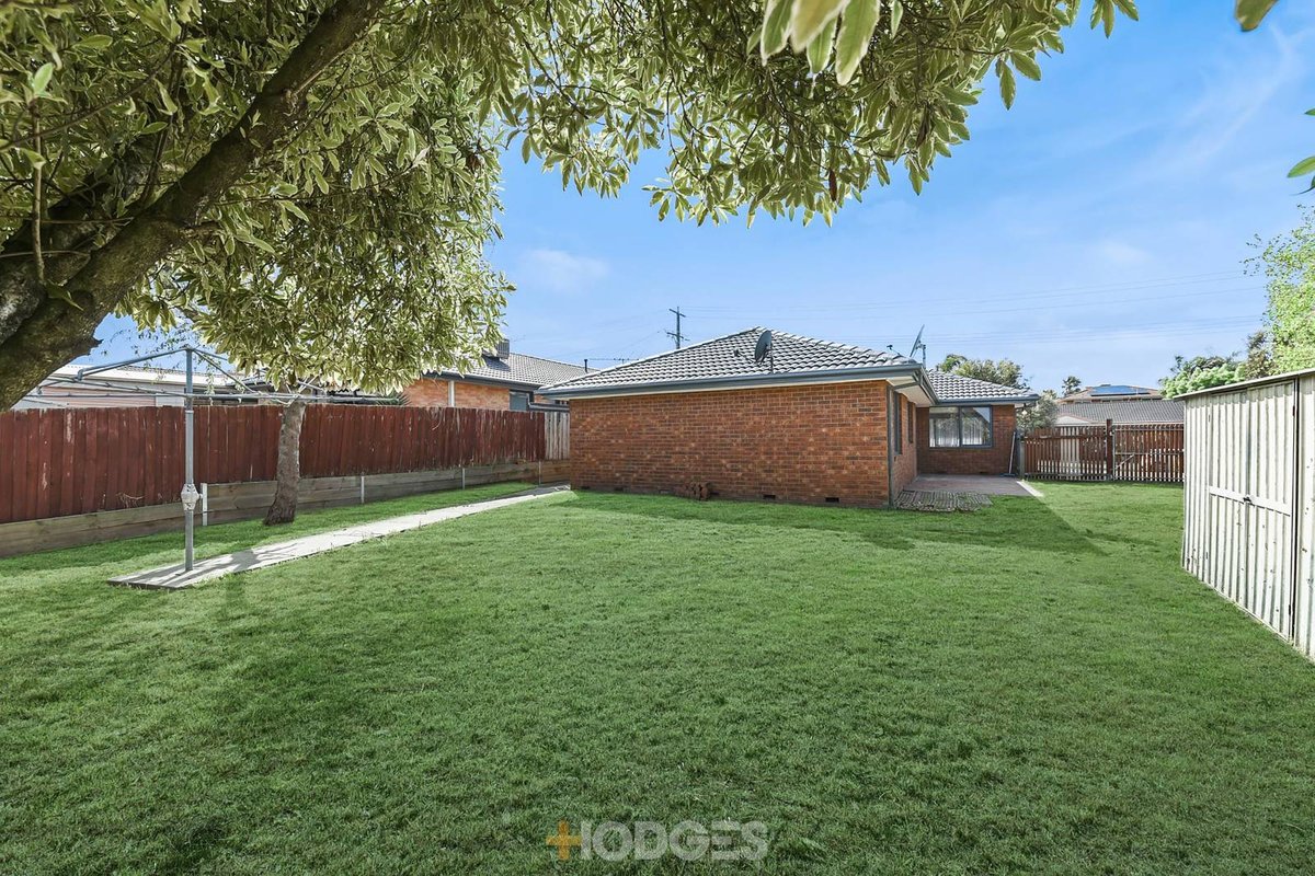 25 Paras Drive Carrum Downs - Residential for sale