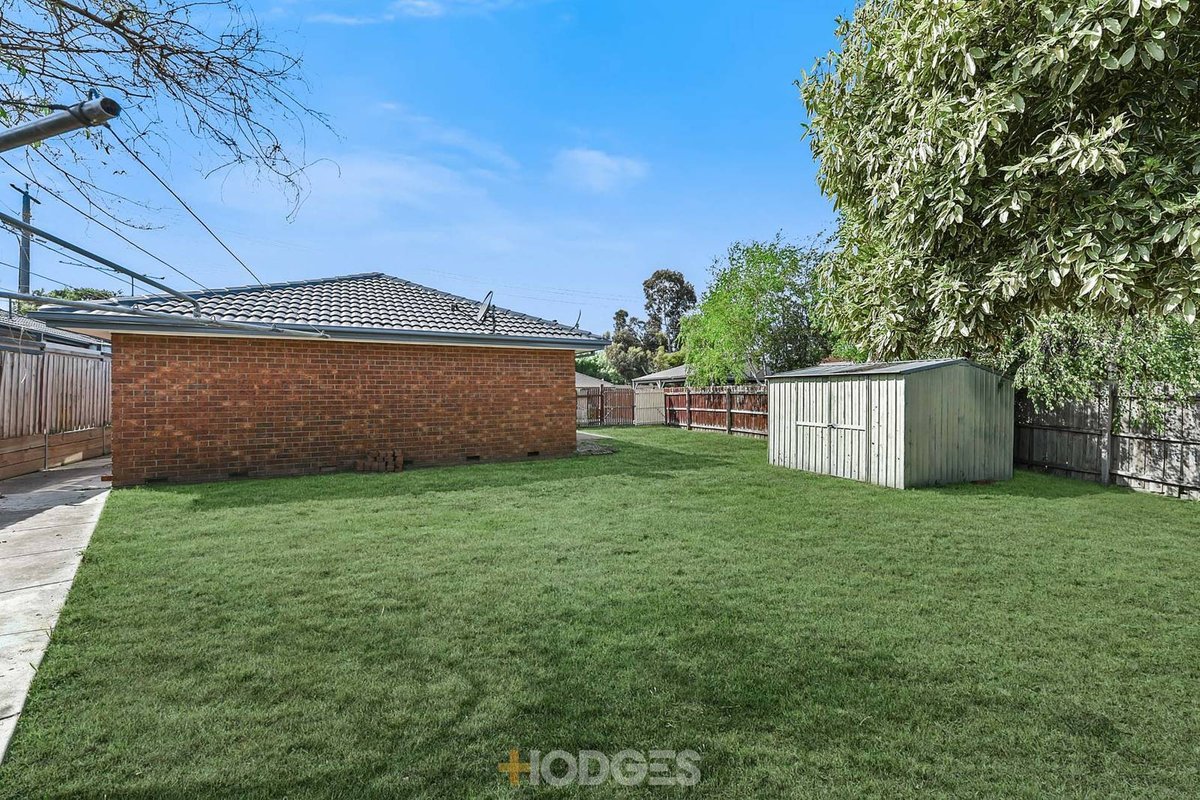 25 Paras Drive Carrum Downs - Residential for sale