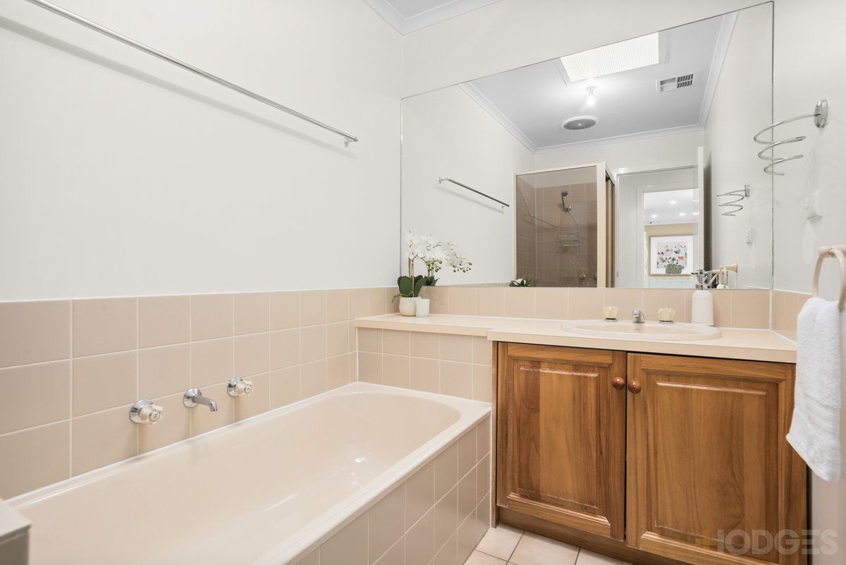 2 / 5 Peace Street Highett - Residential for sale