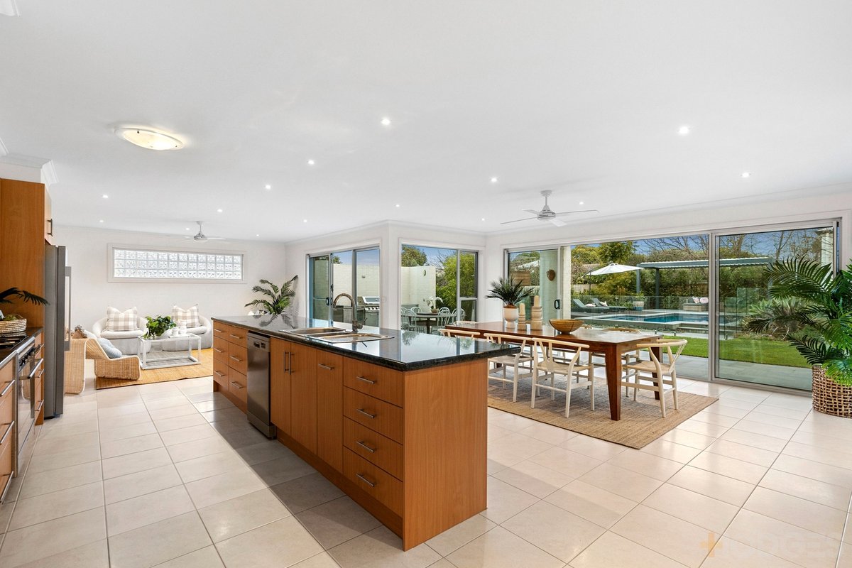 25 Roxby Street Manifold Heights - Residential for sale