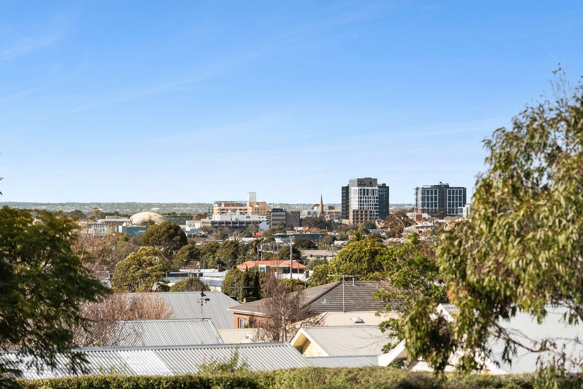 25 Roxby Street Manifold Heights - Residential for sale