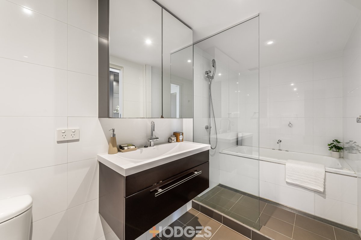 2504 / 109 Clarendon Street SOUTHBANK - Residential for sale
