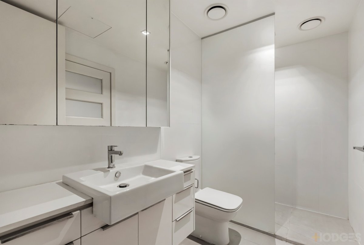 25 / 15 Beach Road Hampton - Residential for sale