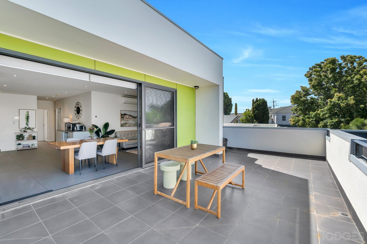 25 / 31-35 Como Parade East Mentone - Residential for sale