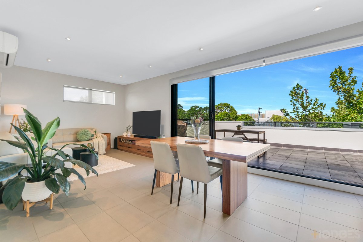 25 / 31-35 Como Parade East Mentone - Residential for sale