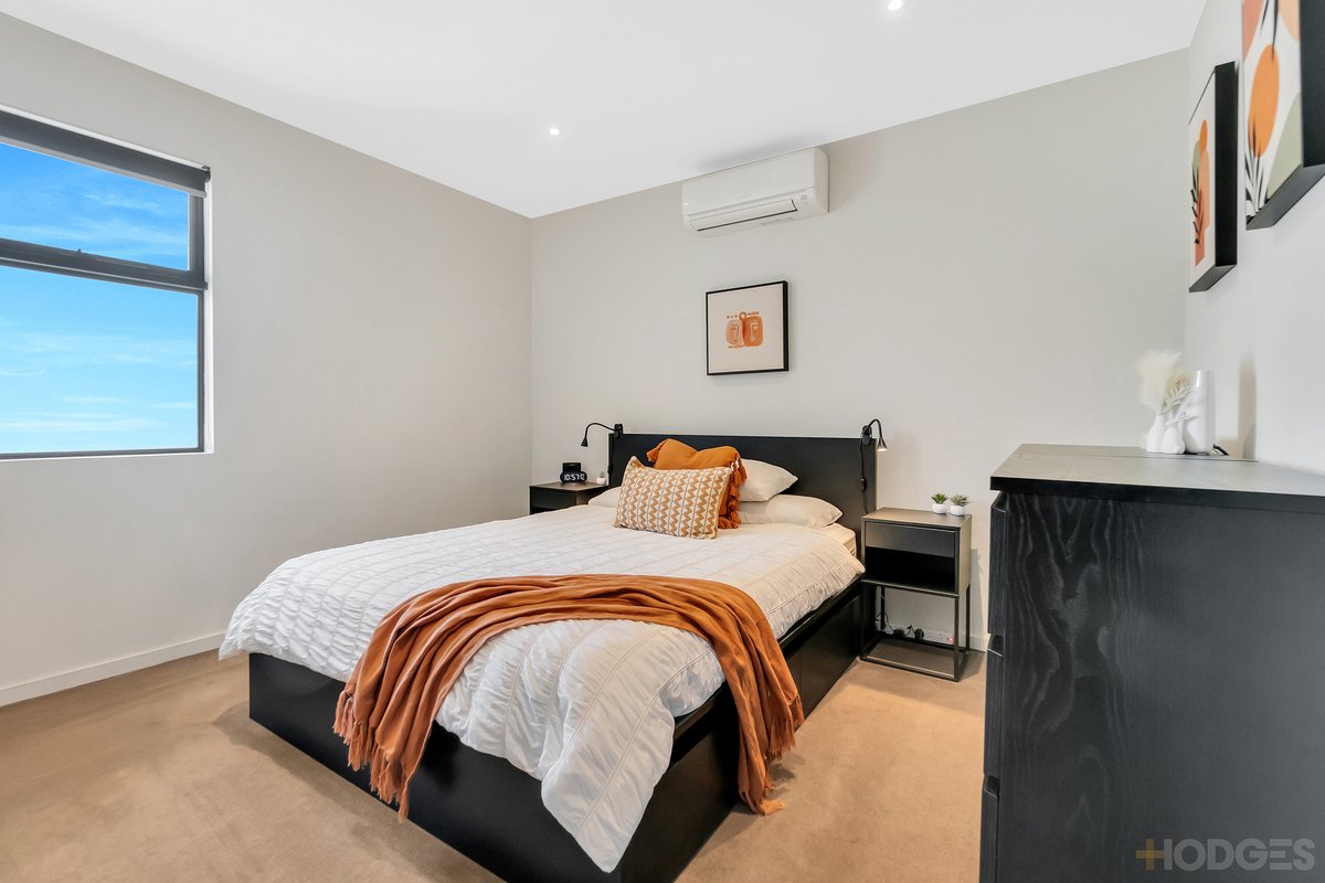 25 / 31-35 Como Parade East Mentone - Residential for sale