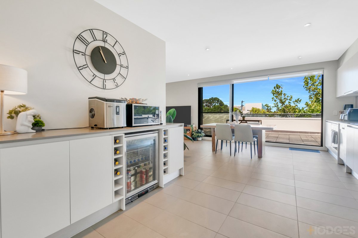 25 / 31-35 Como Parade East Mentone - Residential for sale