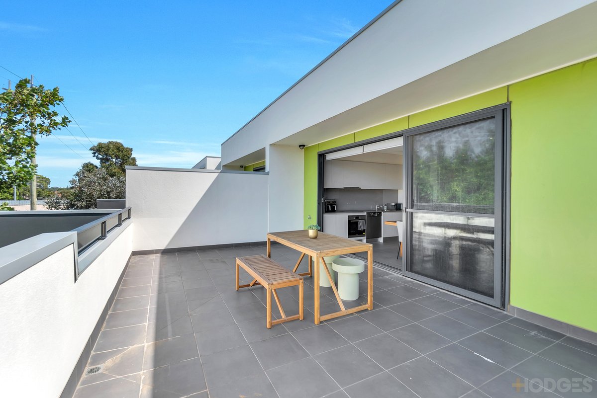 25 / 31-35 Como Parade East Mentone - Residential for sale