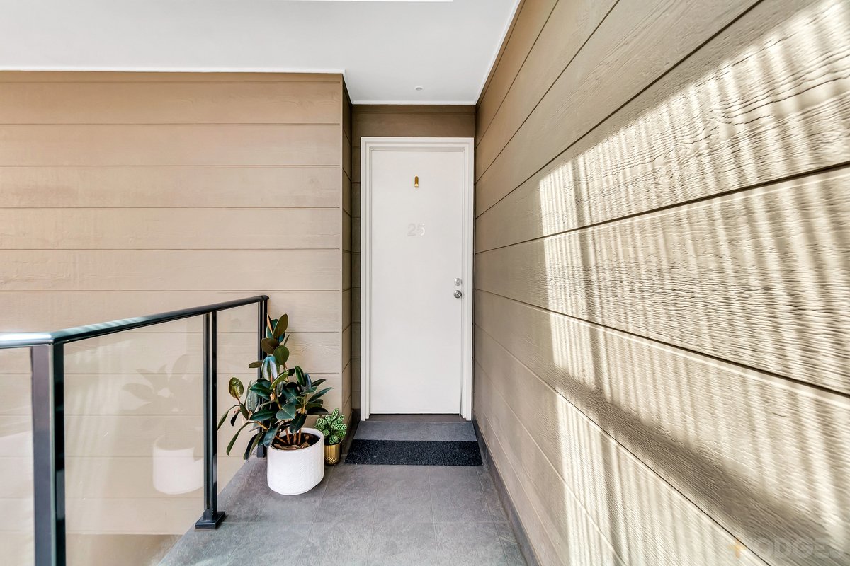 25 / 31-35 Como Parade East Mentone - Residential for sale