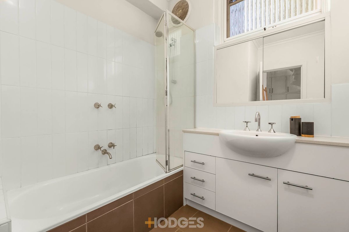 2 / 56 Narong Road Caulfield North - Residential for sale