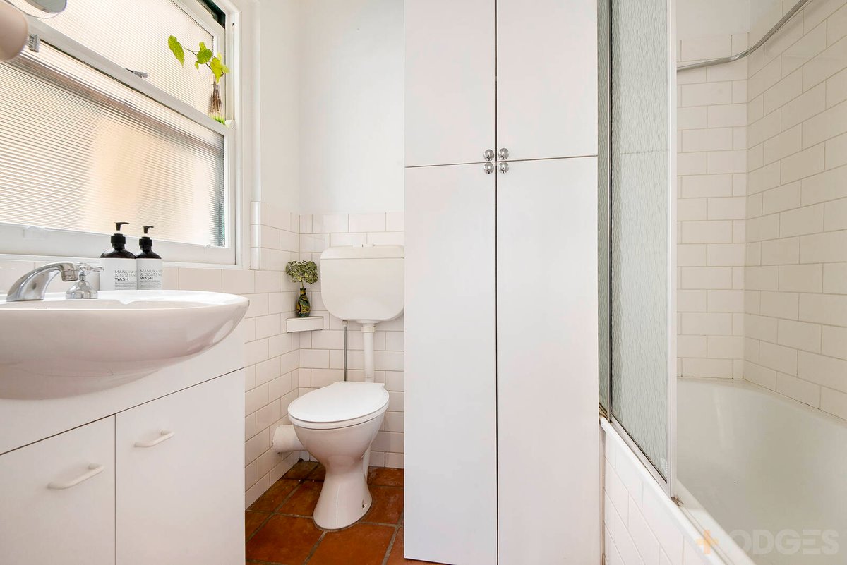 25 / 63 Alexandra Avenue South Yarra - Residential for sale