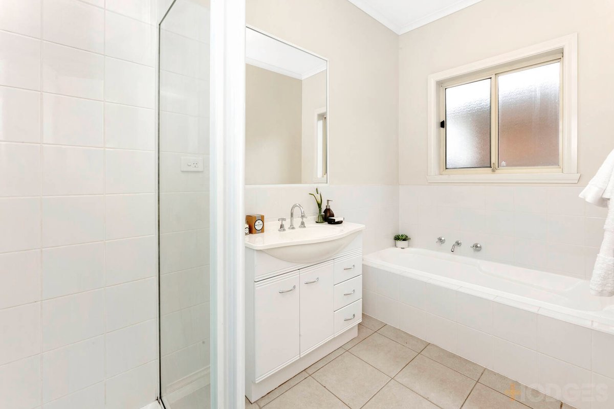 2 / 57 Teddington Road Hampton - Residential for sale