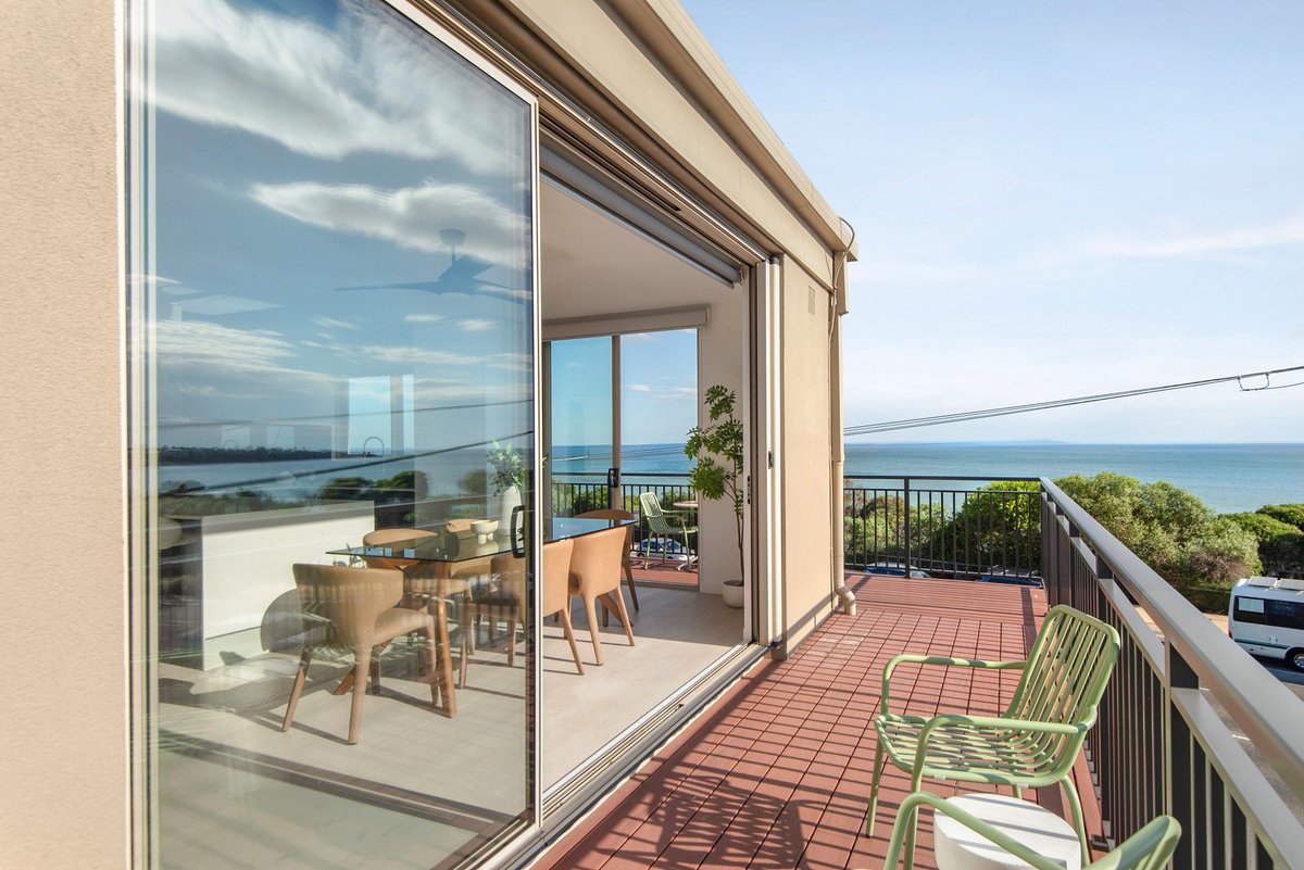 2 / 58 Beach Road Mentone - 2 bedroom property