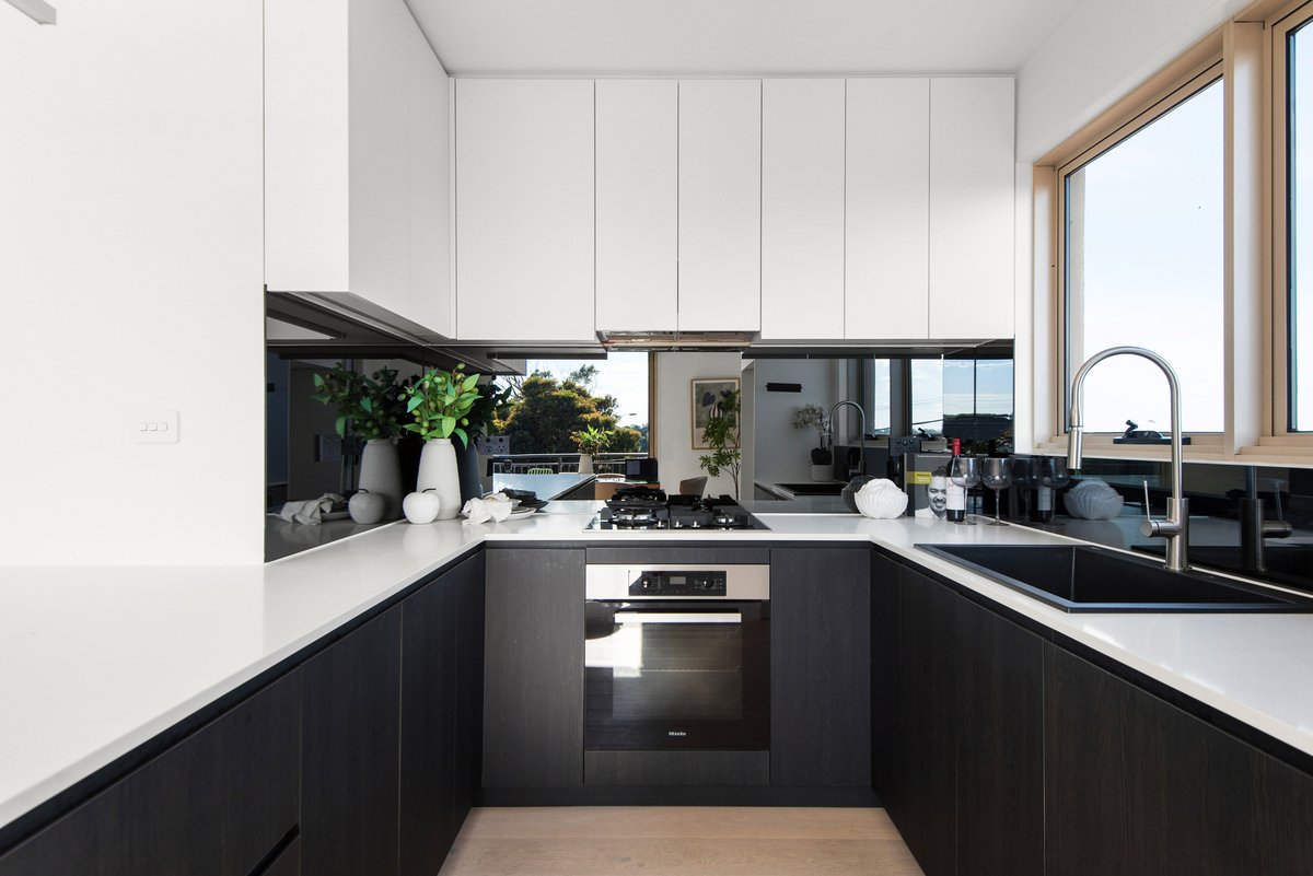 2 / 58 Beach Road Mentone - Residential for sale