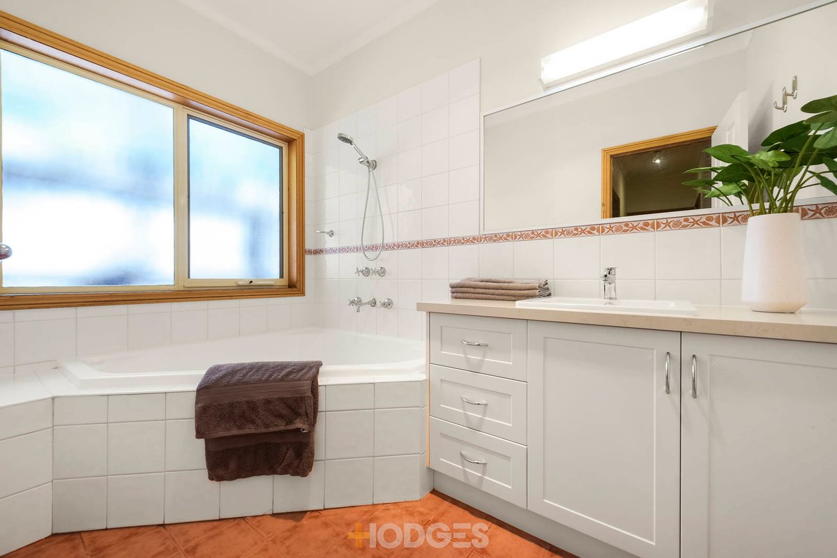 2 / 5a Shoobra Road Elsternwick - Residential for sale