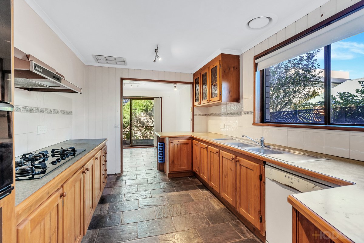 2 / 6 Bapaume Avenue Edithvale - Residential for sale