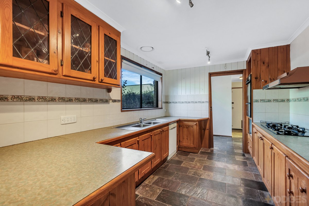 2 / 6 Bapaume Avenue Edithvale - Residential for sale