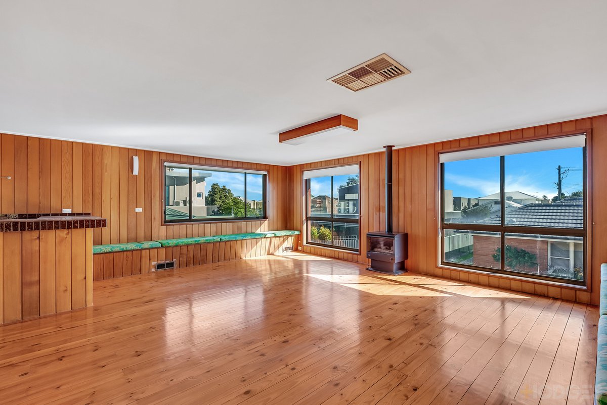 2 / 6 Bapaume Avenue Edithvale - Residential for sale