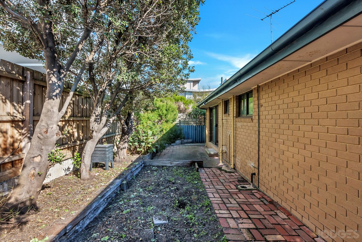 2 / 6 Bapaume Avenue Edithvale - Residential for sale