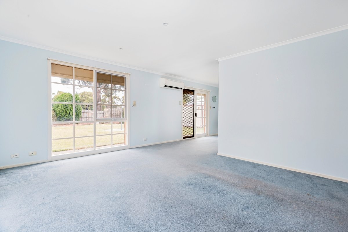 26 Burge Crescent Hoppers Crossing - Residential for sale
