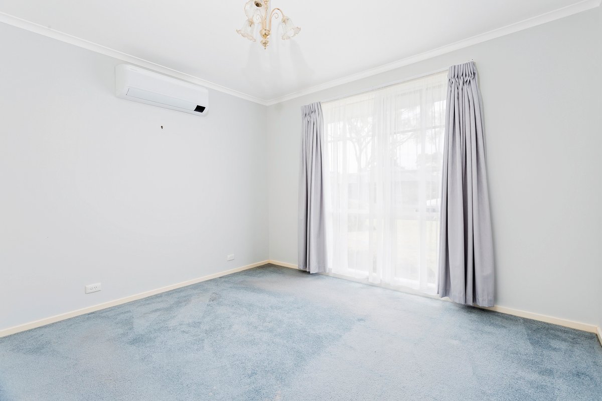 26 Burge Crescent Hoppers Crossing - Residential for sale
