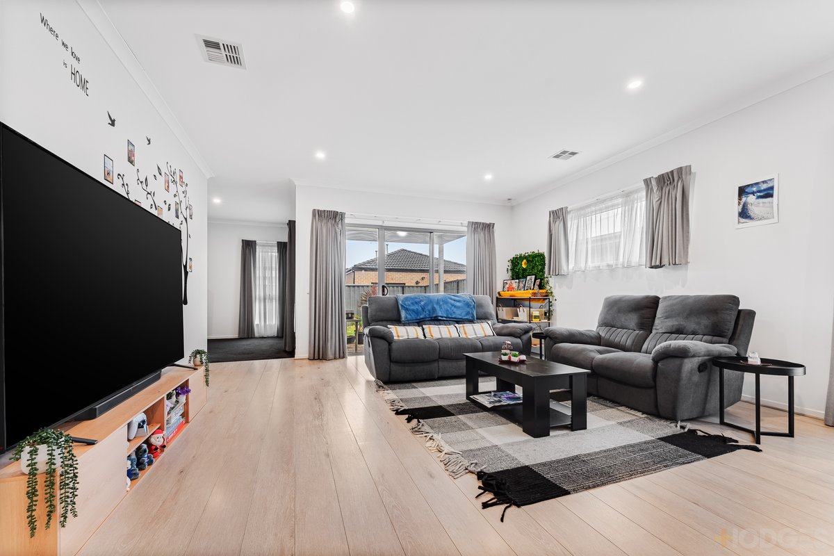 26 Clifton Circuit Tarneit - Residential for sale