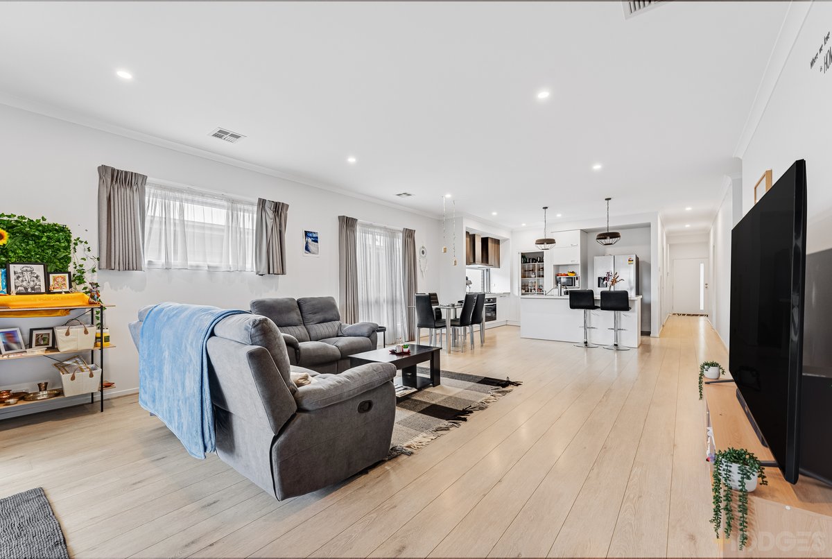 26 Clifton Circuit Tarneit - Residential for sale