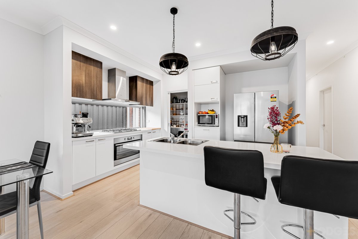 26 Clifton Circuit Tarneit - Residential for sale
