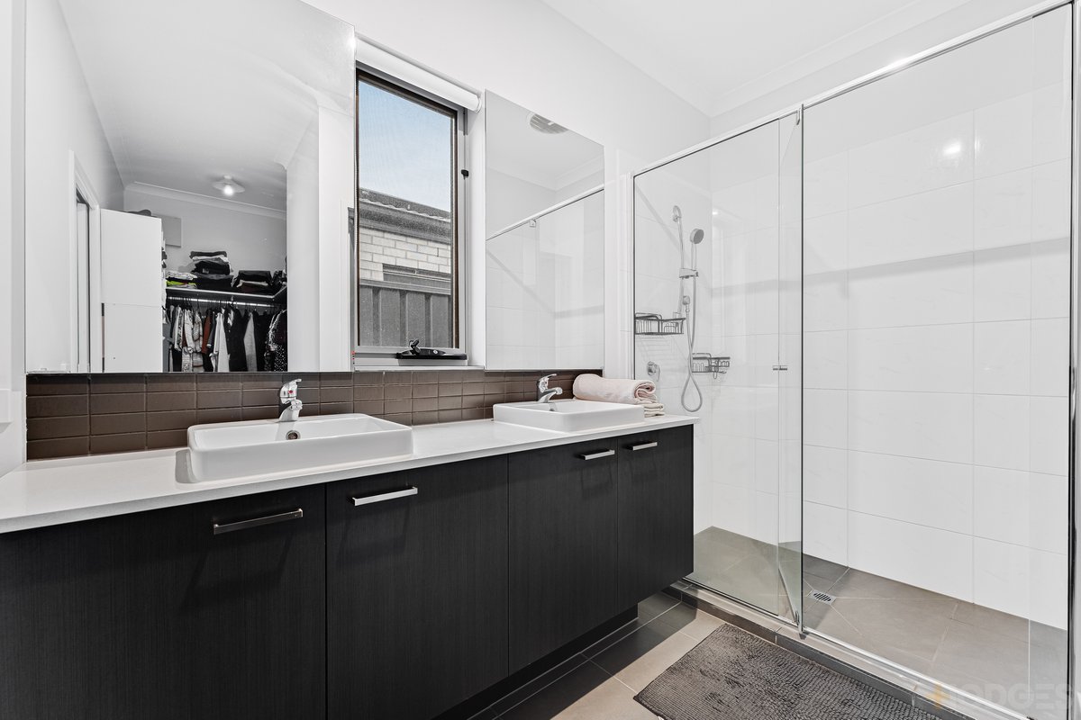 26 Clifton Circuit Tarneit - Residential for sale