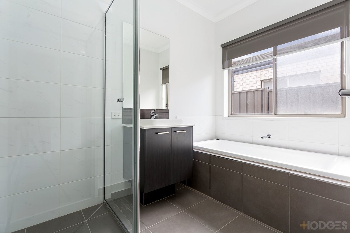 26 Clifton Circuit Tarneit - Residential for sale