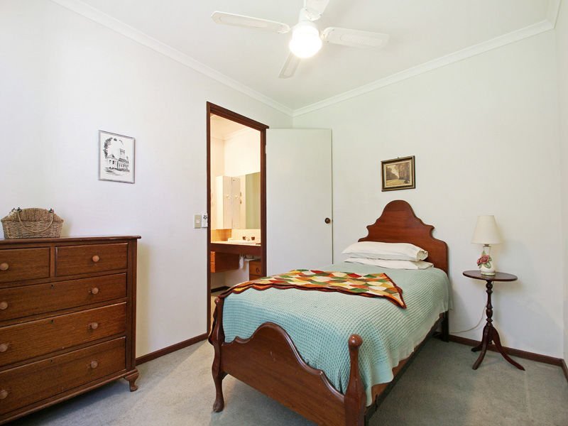 2 / 6 Evan Street PARKDALE - Residential for sale
