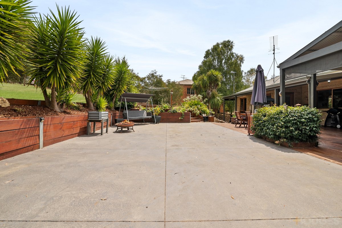 26 Kooralinga Drive Wandong - Residential for sale