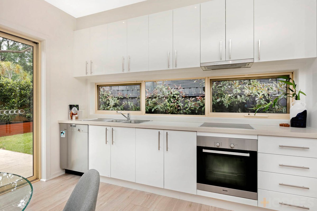 2 / 6 Magnolia Street Mordialloc - Residential for sale